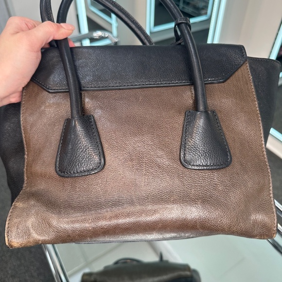 Prada bag - Picture 5 of 13